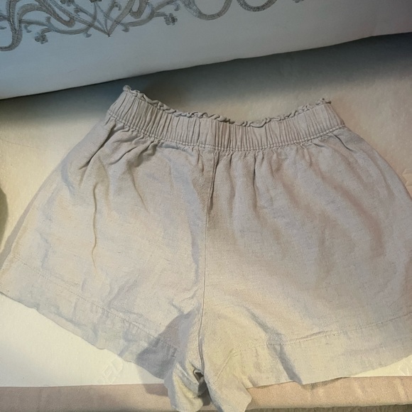 Linen shorts - Picture 2 of 2